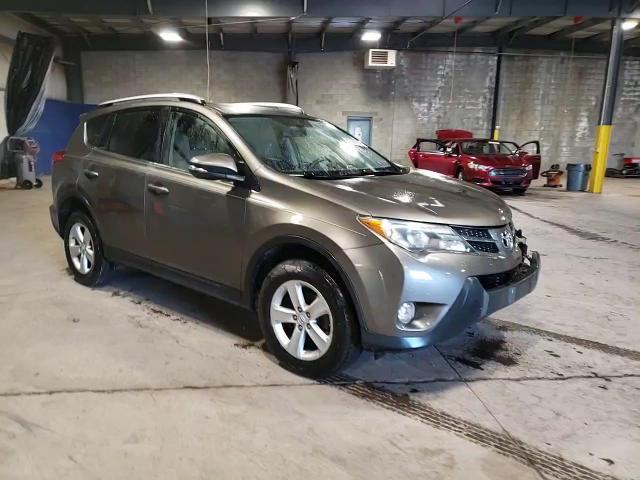 2013 Toyota RAV 4 - Image 15