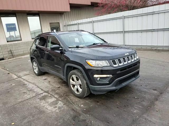 2018 Jeep Compass - Image 11