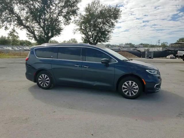 2021 Chrysler Pacifica Hybrid Touring L VIN: 2C4RC1L7XMR606057 Lot: 81350964