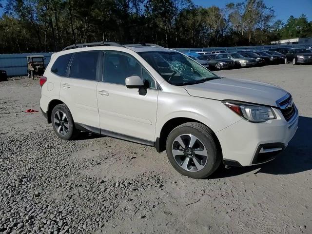 2017 Subaru Forester - Image 11