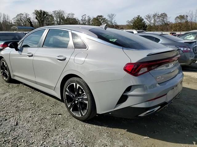 2023 Kia K5 - Image 10