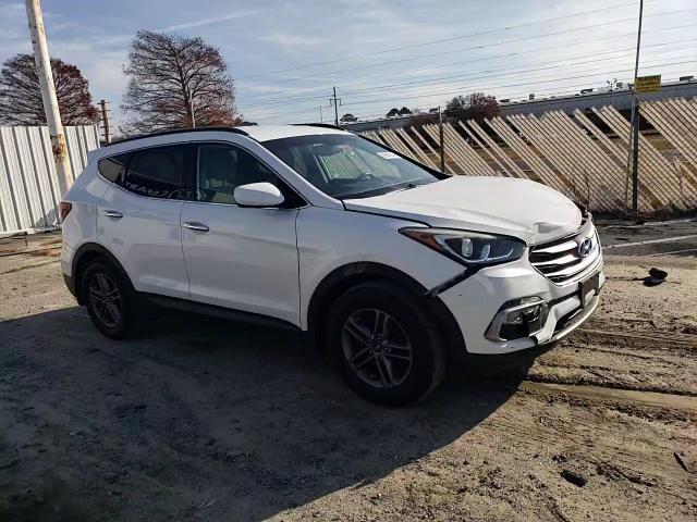 2017 Hyundai Santa Fe - Image 11