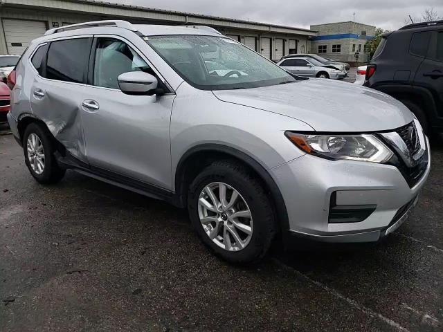 2018 Nissan Rogue - Image 11