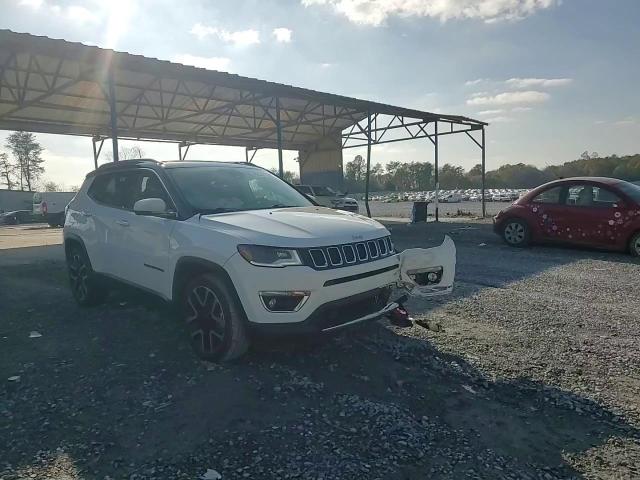 2019 Jeep Compass - Image 12