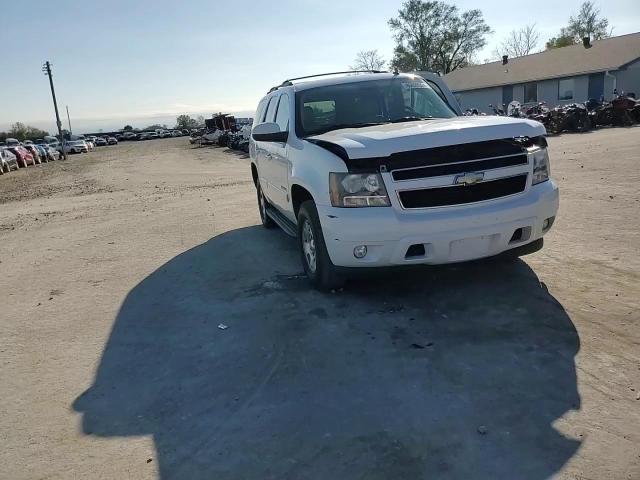 2008 Chevrolet Tahoe K1500 VIN: 1GNFK13018J213364 Lot: 80028924