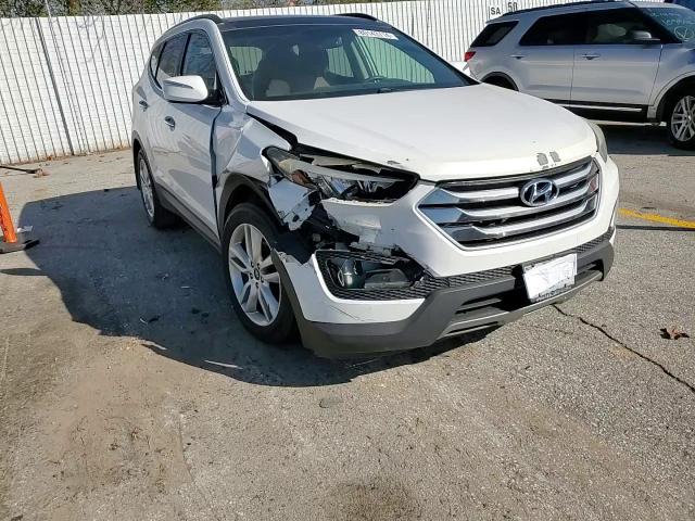 2015 Hyundai Santa Fe - Image 12
