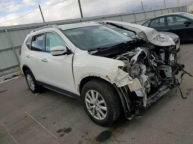 2018 Nissan Rogue - Image 11
