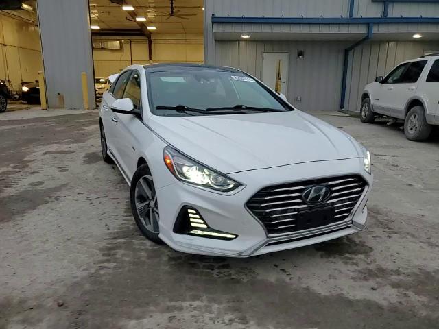 2018 Hyundai Sonata - Image 13