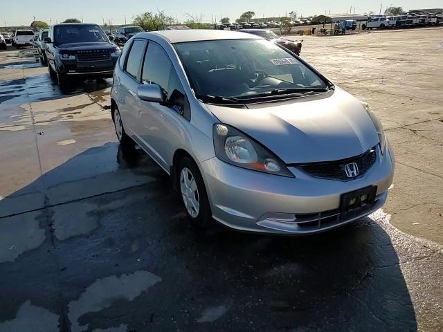 2013 Honda Fit VIN: JHMGE8H38DC010453 Lot: 80584564