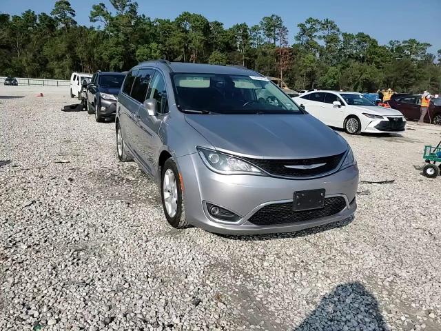 2017 Chrysler Pacifica Touring L VIN: 2C4RC1BG3HR794878 Lot: 79504454