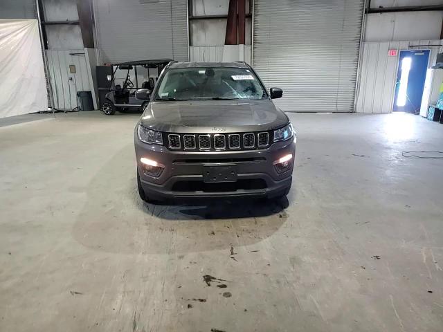 2018 Jeep Compass Latitude VIN: 3C4NJDBB1JT457509 Lot: 79692454