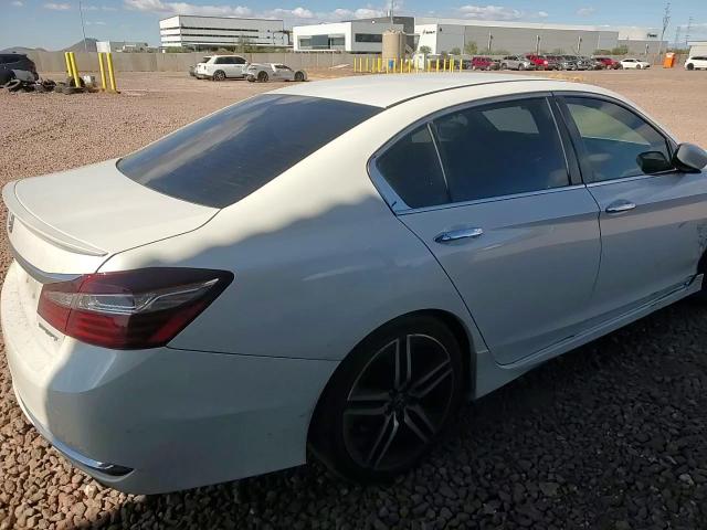 2017 Honda Accord - Image 11