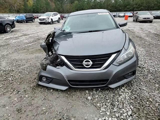 2018 Nissan Altima - Image 11