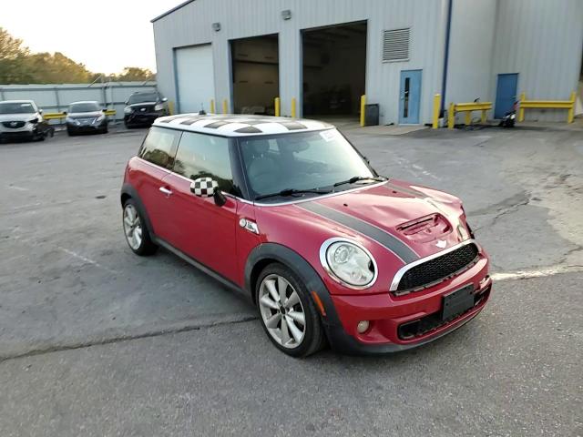 2011 MINI Cooper - Image 11