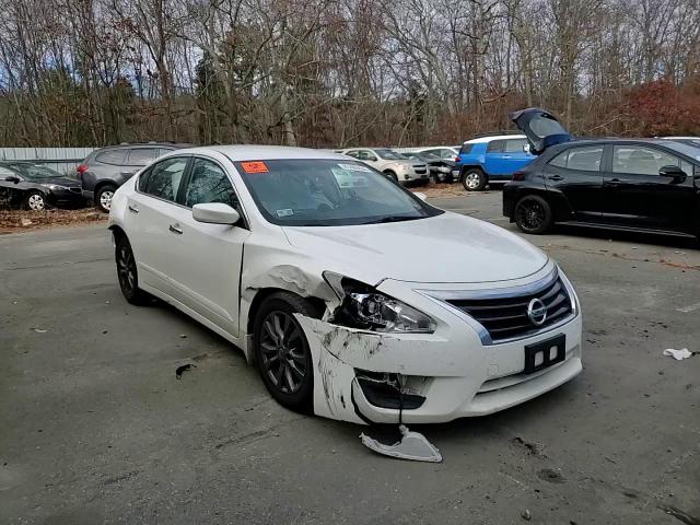 2015 Nissan Altima - Image 11