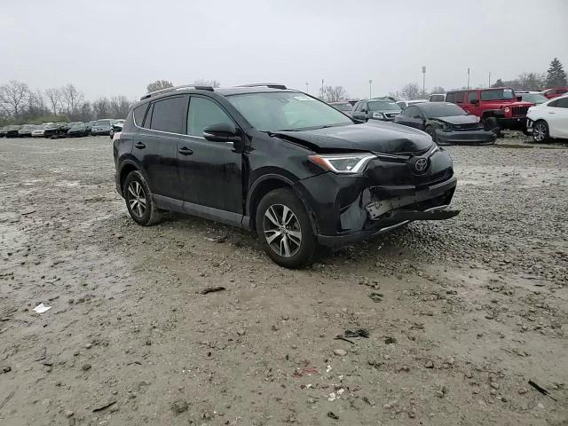 2018 Toyota RAV 4 - Image 12