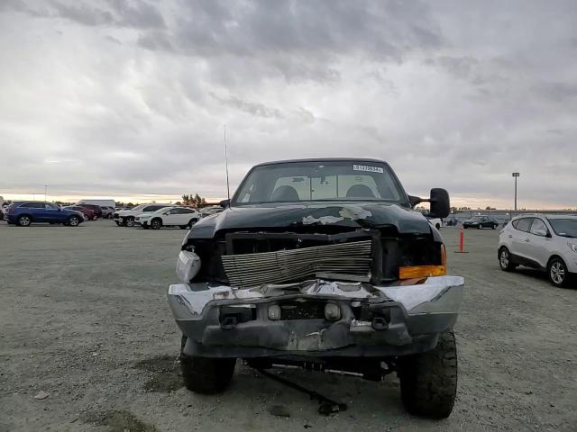 2001 Ford F250 Super Duty VIN: 1FTNX21F61EB06358 Lot: 81339634