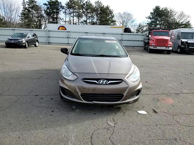 2013 Hyundai Accent - Image 11