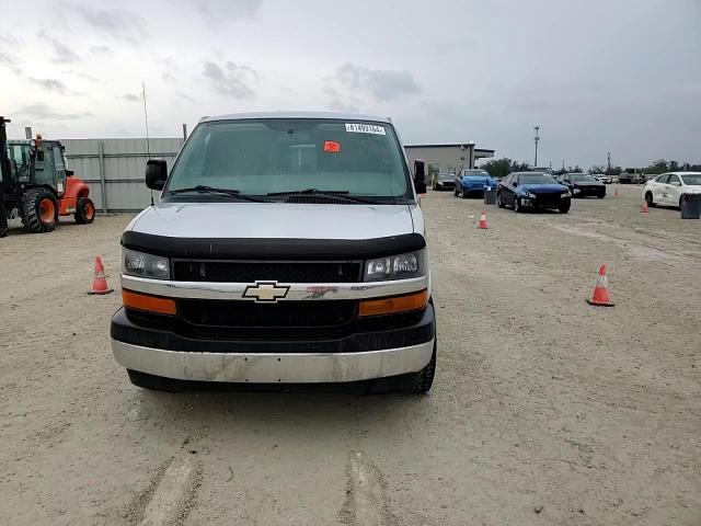 2017 Chevrolet Express - Image 12