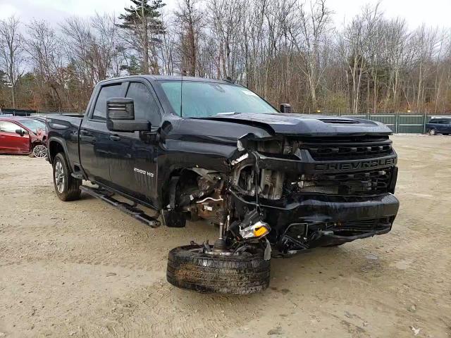 2022 Chevrolet Silverado - Image 11
