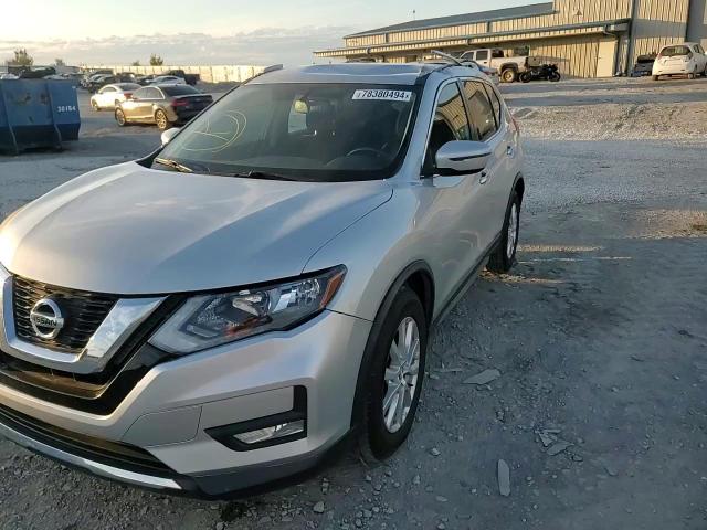 2017 Nissan Rogue - Image 12