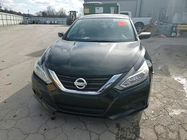 2017 Nissan Altima - Image 13