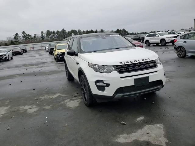 2017 Land Rover Discovery - Image 11