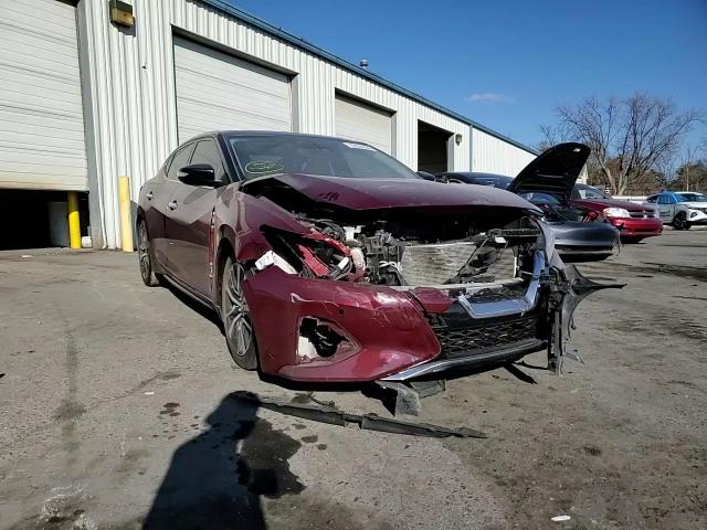 2019 Nissan Maxima - Image 13