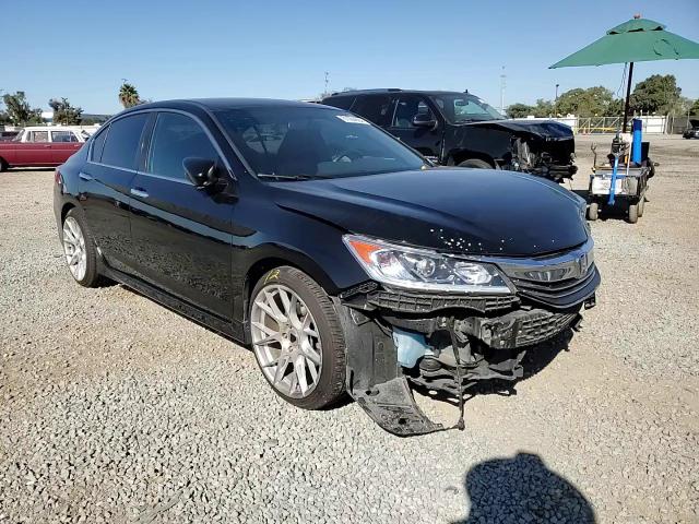 2017 Honda Accord Sport Special Edition VIN: 1HGCR2F11HA270974 Lot: 81064984