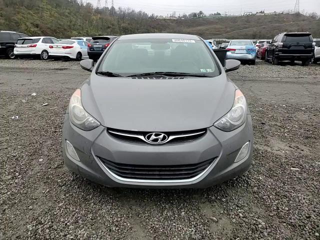 2013 Hyundai Elantra - Image 11