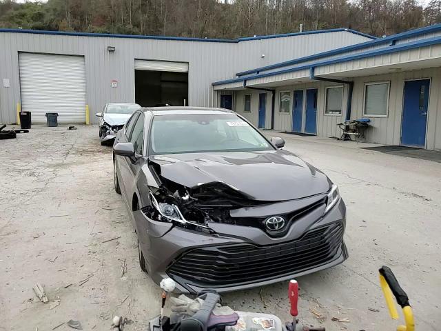 2018 Toyota Camry L VIN: 4T1B11HK5JU569059 Lot: 79731624