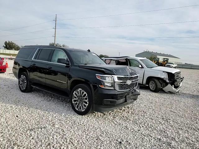 2019 Chevrolet Suburban - Image 11