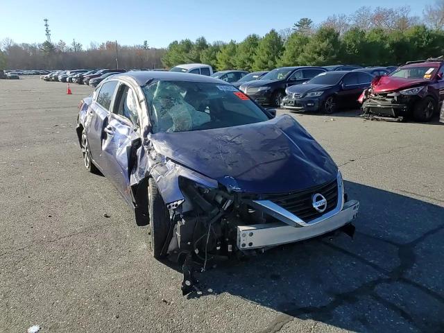 2018 Nissan Altima - Image 11