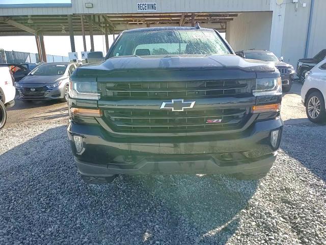 2018 Chevrolet Silverado - Image 13