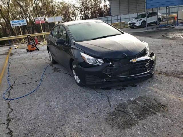 2019 Chevrolet Cruze - Image 12