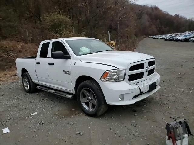 2016 RAM 1500 - Image 11