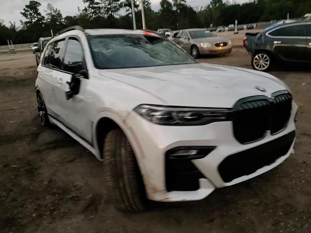 2022 BMW X7 - Image 11