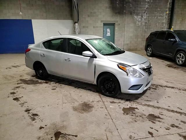 2018 Nissan Versa - Image 13
