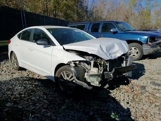 2018 Hyundai Elantra - Image 10