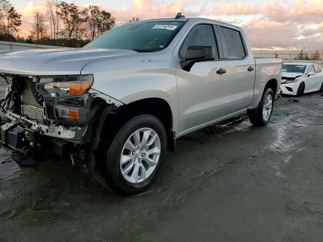 2022 Chevrolet Silverado - Image 14