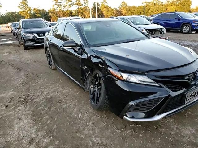 2021 Toyota Camry - Image 11