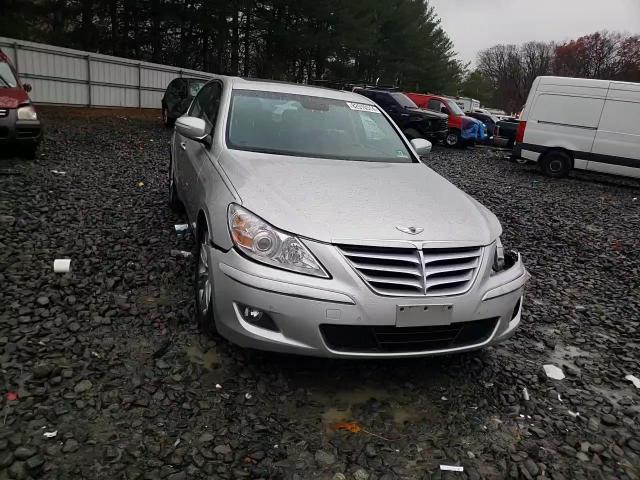 2010 Hyundai Genesis 4.6L VIN: KMHGC4DF2AU106371 Lot: 82010314