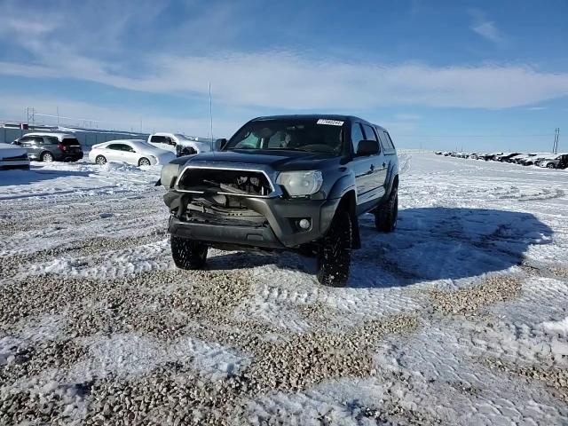 2015 Toyota Tacoma - Image 12