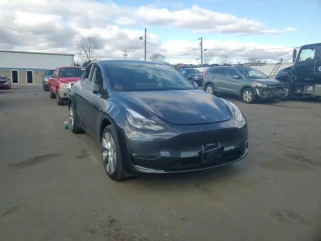 2024 Tesla Model Y VIN: 7SAYGDEE8RF986406 Lot: 80449484