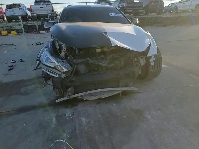 2017 Infiniti Q60 - Image 10