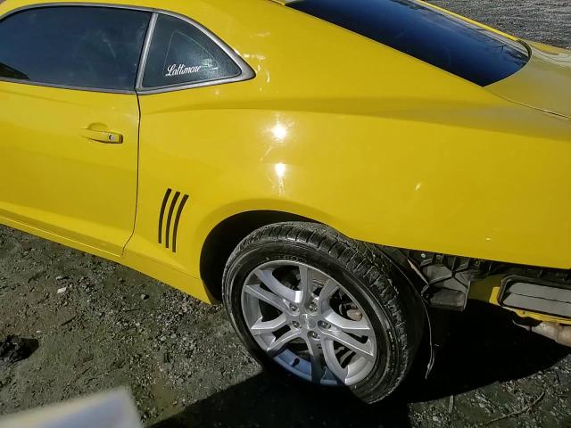 2015 Chevrolet Camaro - Image 14