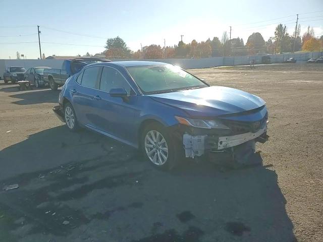 2019 Toyota Camry - Image 10