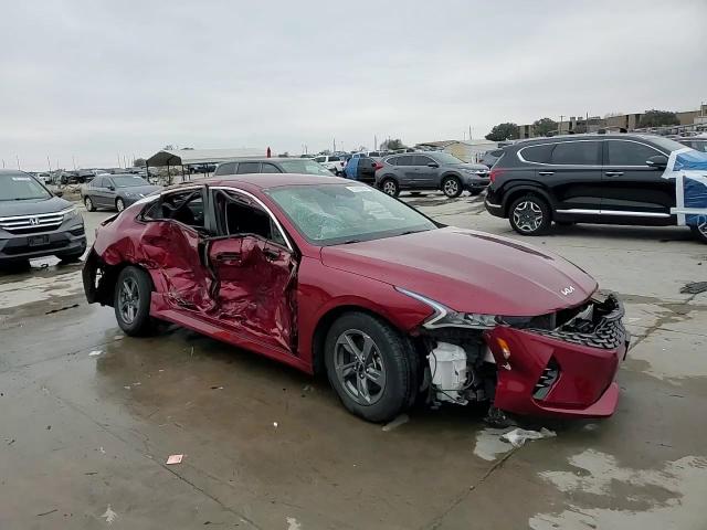 2022 Kia K5 - Image 13