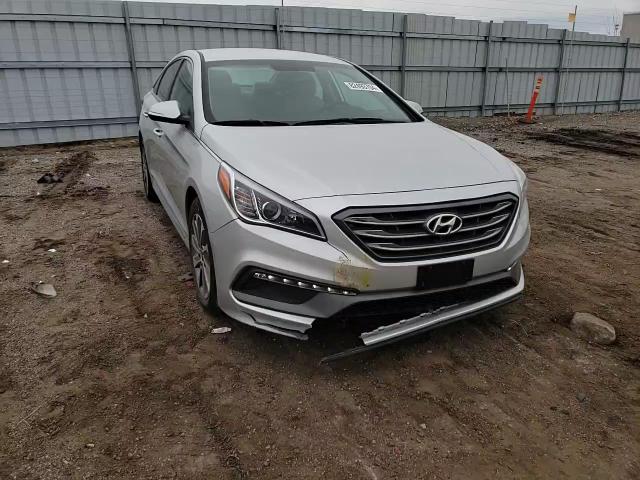 2015 Hyundai Sonata - Image 11
