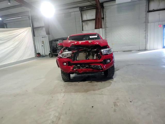 2019 Toyota Tacoma - Image 11